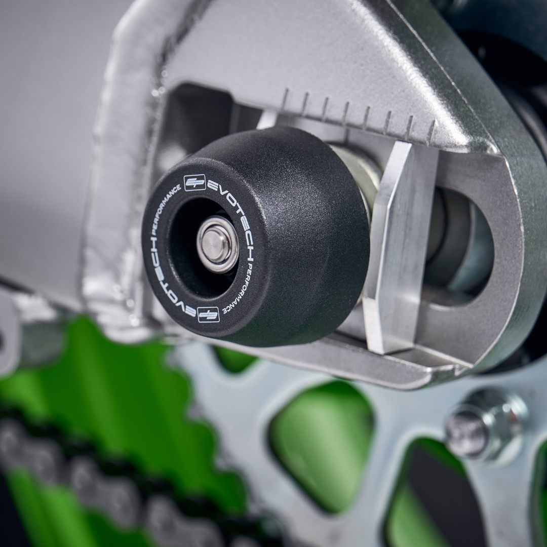 Evotech Performance Rear Axle Sliders - Kawasaki ZX6R (2024+)