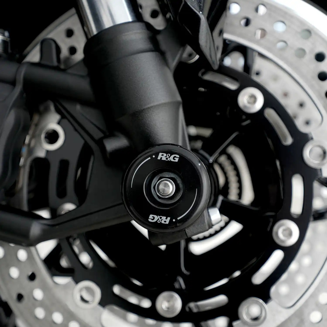 R&G Front Axle Sliders - Kawasaki Z900 (2017+)