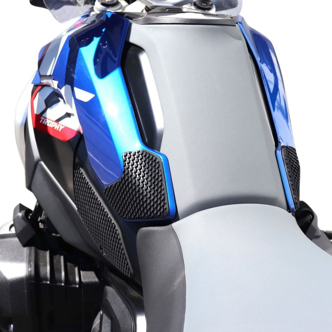 TechSpec Snake Skin Tank Grips BMW R1300 GS 24+