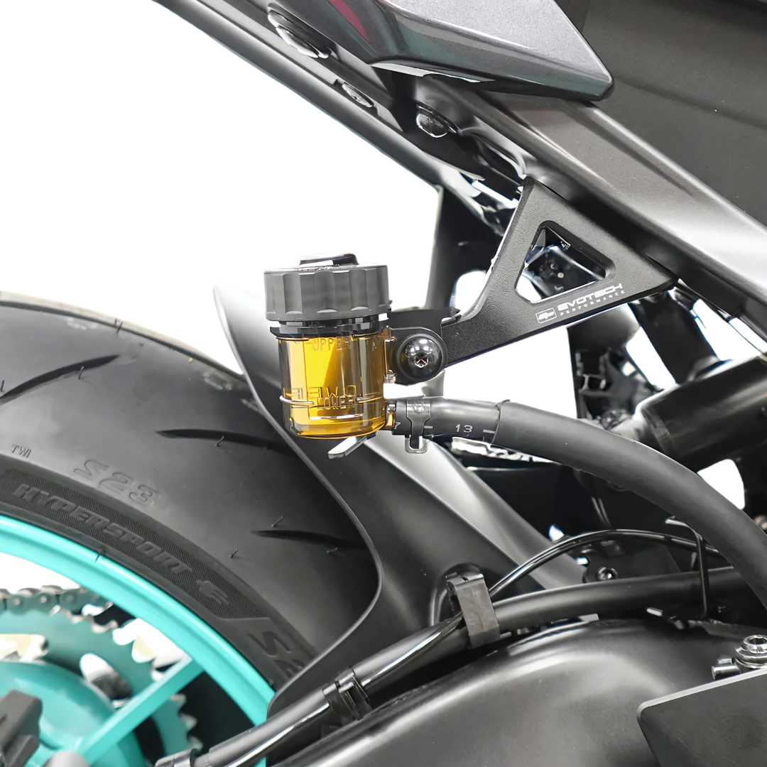 Evotech Performance Exhaust Hanger Kit - Yamaha MT09 (2024+)