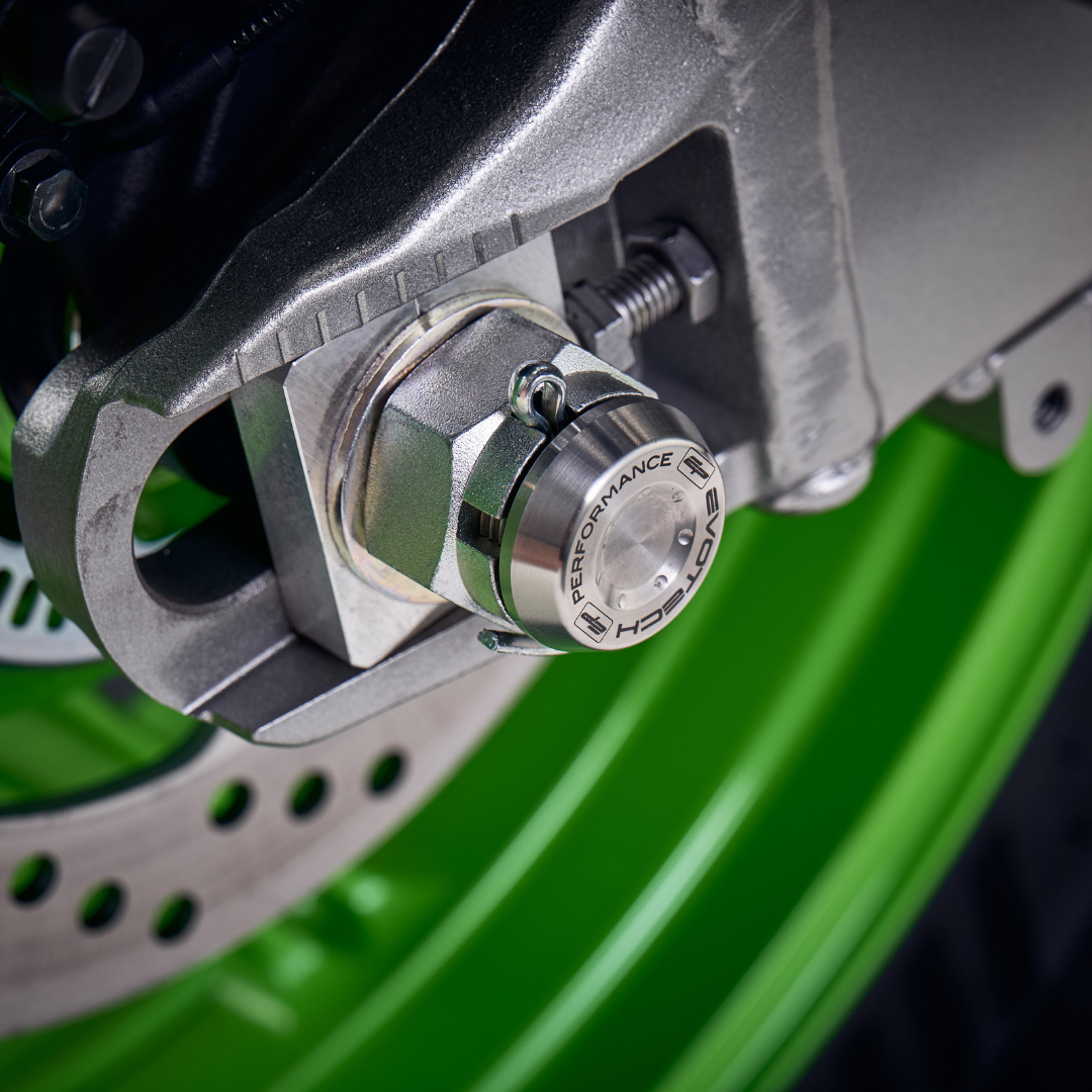 Evotech Performance Rear Axle Sliders - Kawasaki ZX6R (2024+)