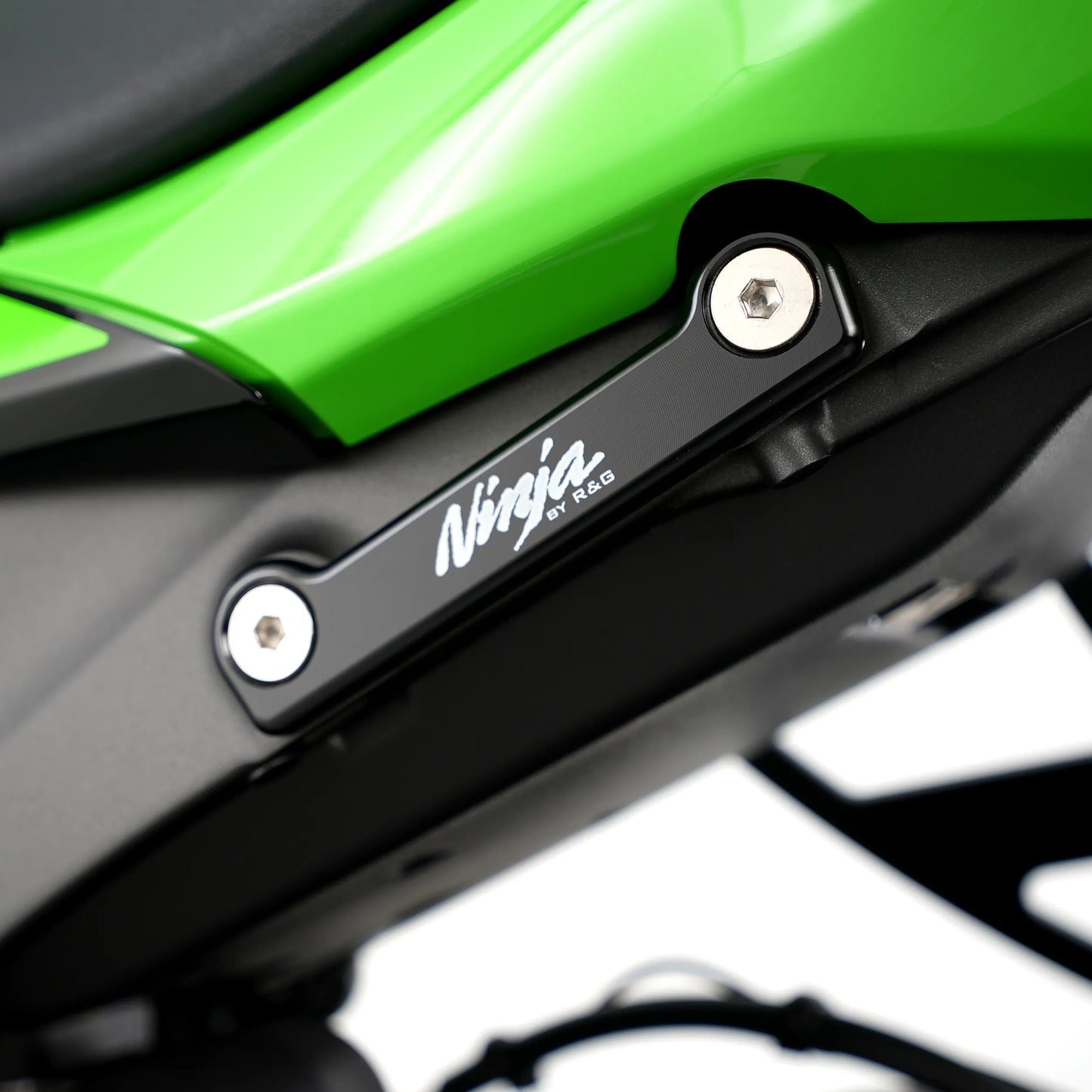 R&G Passenger Footrest Blanking - Kawasaki ZX6R (2019+)