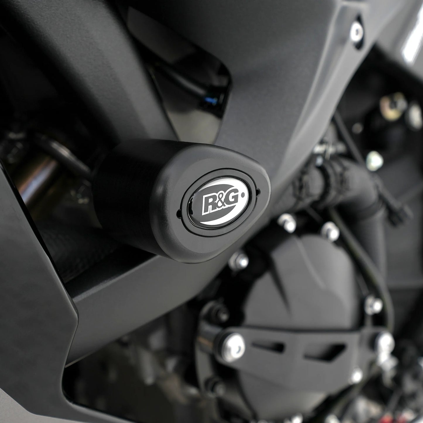 R&G Frame Sliders - Kawasaki ZX6R (2024+)