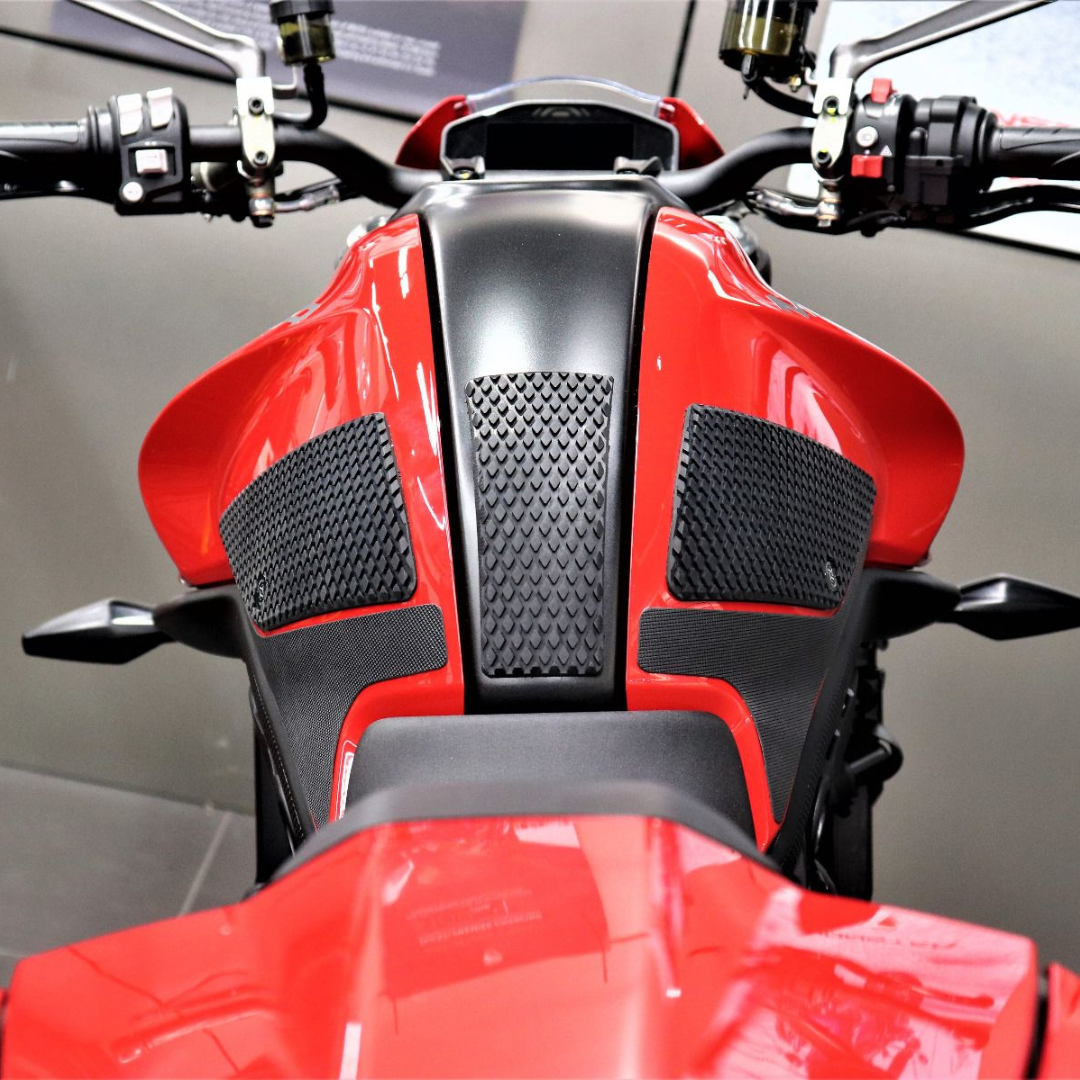 TechSpec Snake Skin Tank Grips Ducati Monster 937 21+