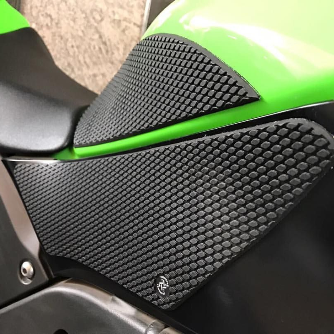 TechSpec Snake Skin Tank Grips - Kawasaki ZX10R (2016+)