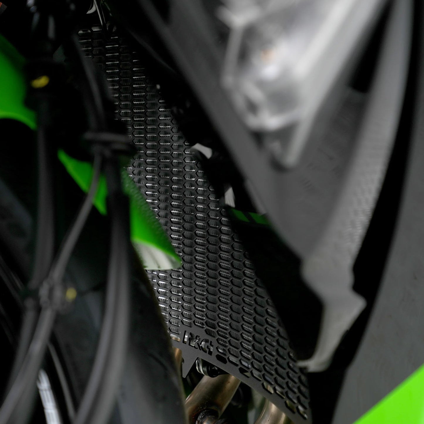 R&G Radiator Guard - Kawasaki ZX6R (2019+)