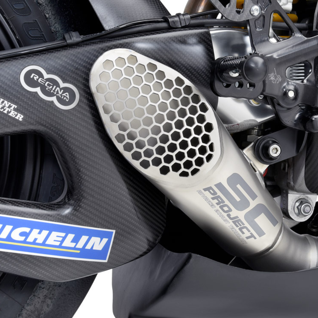 SC Project GP-22 on Aprilia RSV4 / Tuono V4