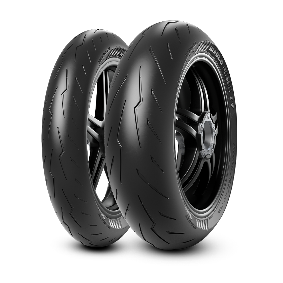 Pirelli Diablo Rosso 4 120/70 17 & 200/60 17